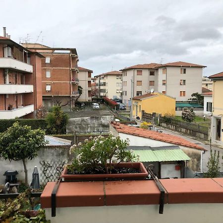 Da Paola Acomodação com café da manhã Pisa Exterior foto